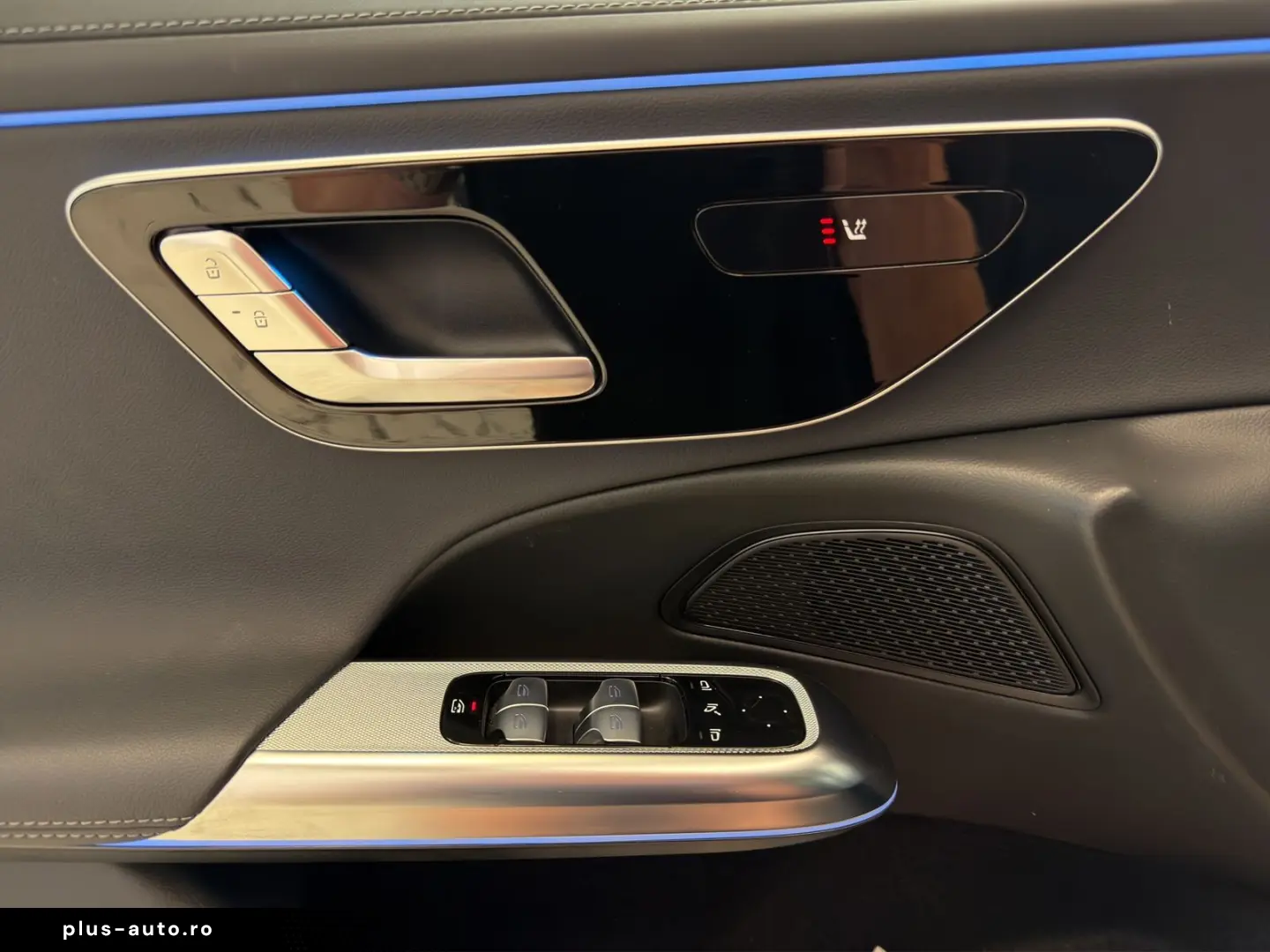 MERCEDES-BENZ E 200 T AMG PANO-Schiebedach AHK NIGHT-Paket
