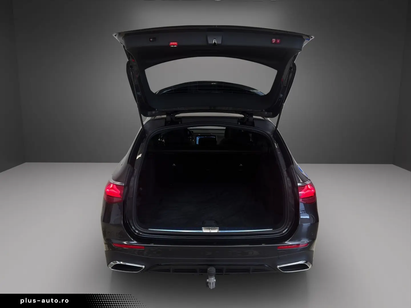 MERCEDES-BENZ E 200 T AMG PANO-Schiebedach AHK NIGHT-Paket