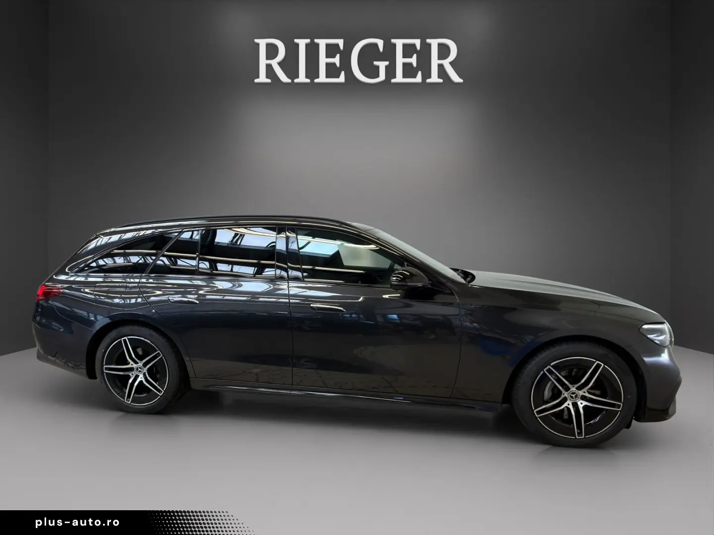 MERCEDES-BENZ E 200 T AMG PANO-Schiebedach AHK NIGHT-Paket