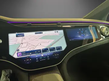 MERCEDES-BENZ EQE 350 4M AMG Hyperscreen Airmatic HU…