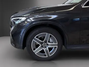 MERCEDES-BENZ GLC 300 d 4M AMG  AHK EDW MEMORY KAMER…