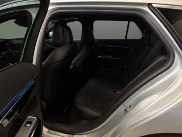 MERCEDES-BENZ E 300 T de 4M AMG AHK Pano 360  Keyles…