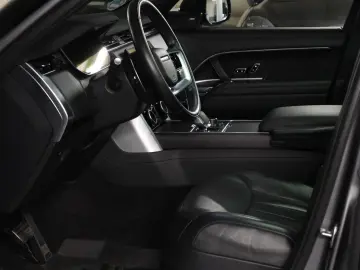 LAND ROVER Range Rover P440e HSE Pano HeadUp ACC Meridian