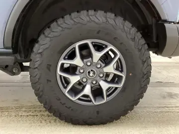 FORD Bronco 2.7 Aut 4WD BADLANDS LED ACC 360 Kam