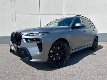 BMW X7 xDr 40d M Sport  INDIVIDUAL SKYL 22  AHK
