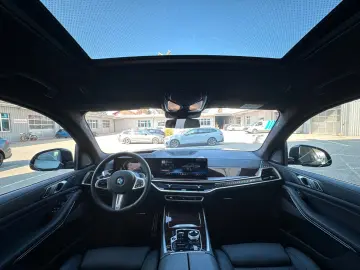 BMW X7 xDr 40d M Sport - INDIVIDUAL