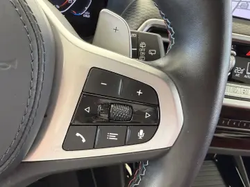 BMW X3 M40d LED LC Prof AHK HUD Kamera Memory SHZ PD