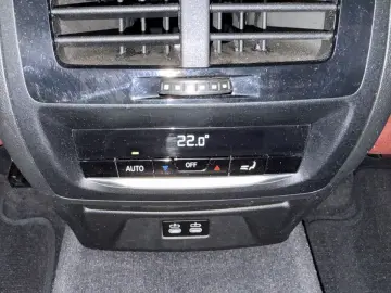 BMW X3 M40d LED LC Prof AHK HUD Kamera Memory SHZ PD