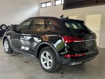 AUDI Q5 40 TFSI quattro S-Line