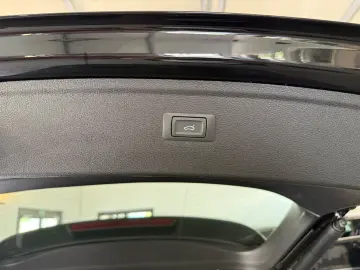 AUDI Q5 40 TFSI quattro S-Line