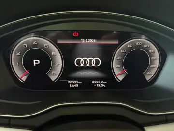 AUDI Q5 40 TFSI quattro S-Line