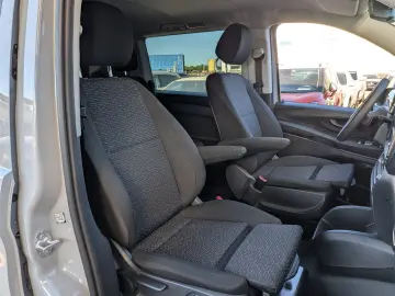 MERCEDES-BENZ Vito Mixto 114 kompakt PRO Aut Navi 5Sitze AHK