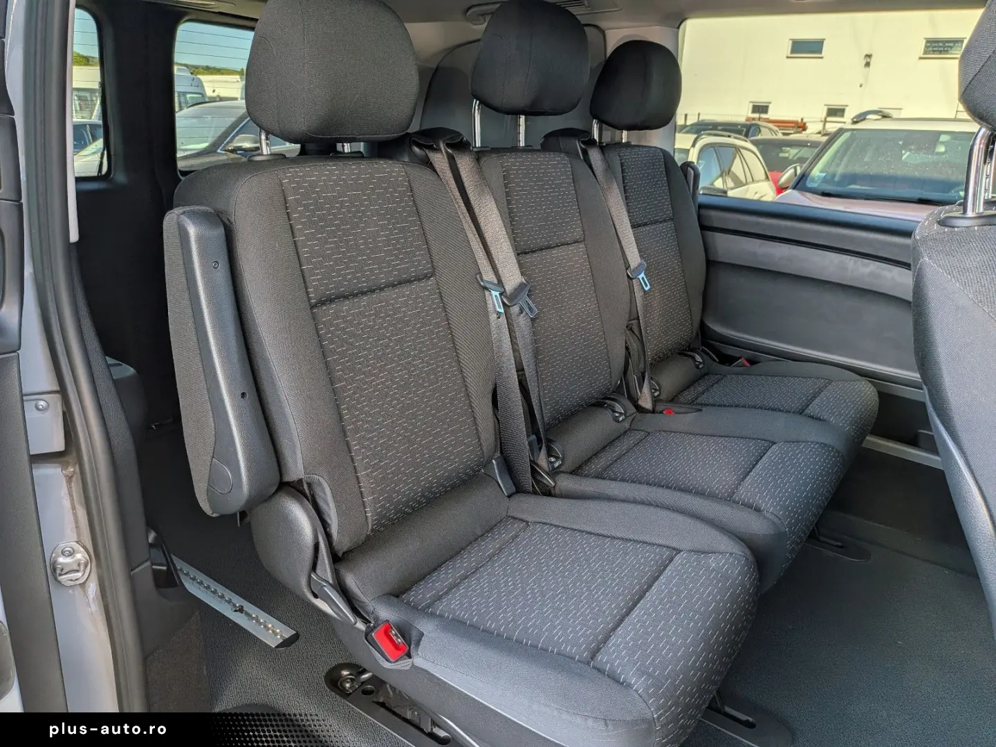 MERCEDES-BENZ Vito Mixto 114 kompakt PRO Aut Navi 5Sitze AHK