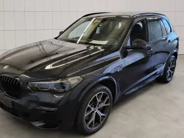 BMW X5 xDrive45e M Sport AHK Pano 360 HUD Merino ACC