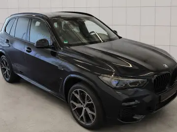 BMW X5 xDrive45e M Sport AHK Pano 360 HUD Merino ACC