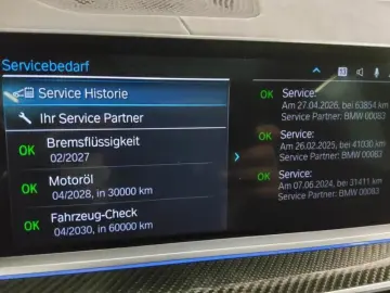 BMW X5 xDrive45e M Sport AHK Pano 360 HUD Merino ACC