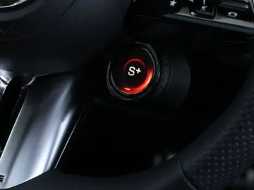 MERCEDES-BENZ GLC 43 AMG 4M Pano AHK 360 HUD DIGITAL…