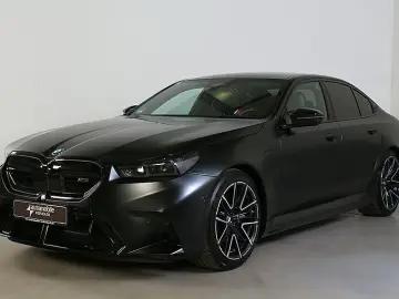 BMW M5 NP 160290.- AHK Panorama ACC B&W V-Max 20 21