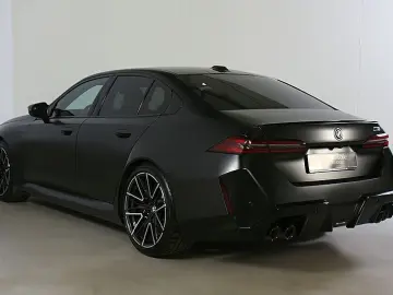 BMW M5 NP 160290.- AHK Panorama ACC B&W V-Max 20 21