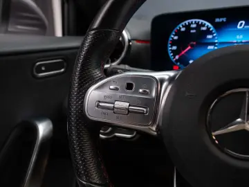 Mercedes-Benz A200d