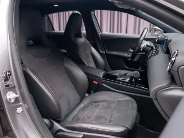 Mercedes-Benz A200d