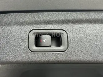 MERCEDES-BENZ GLE 400d 4M AMG Line Pano Airm. Standh…