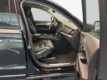 VOLVO XC90 T8 AWD Recharge Plus Dark