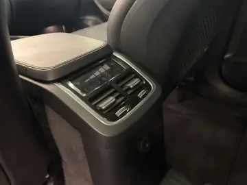 VOLVO XC90 T8 AWD Recharge Plus Dark