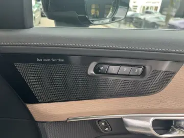 VOLVO XC90 B5 B AWD Plus Bright