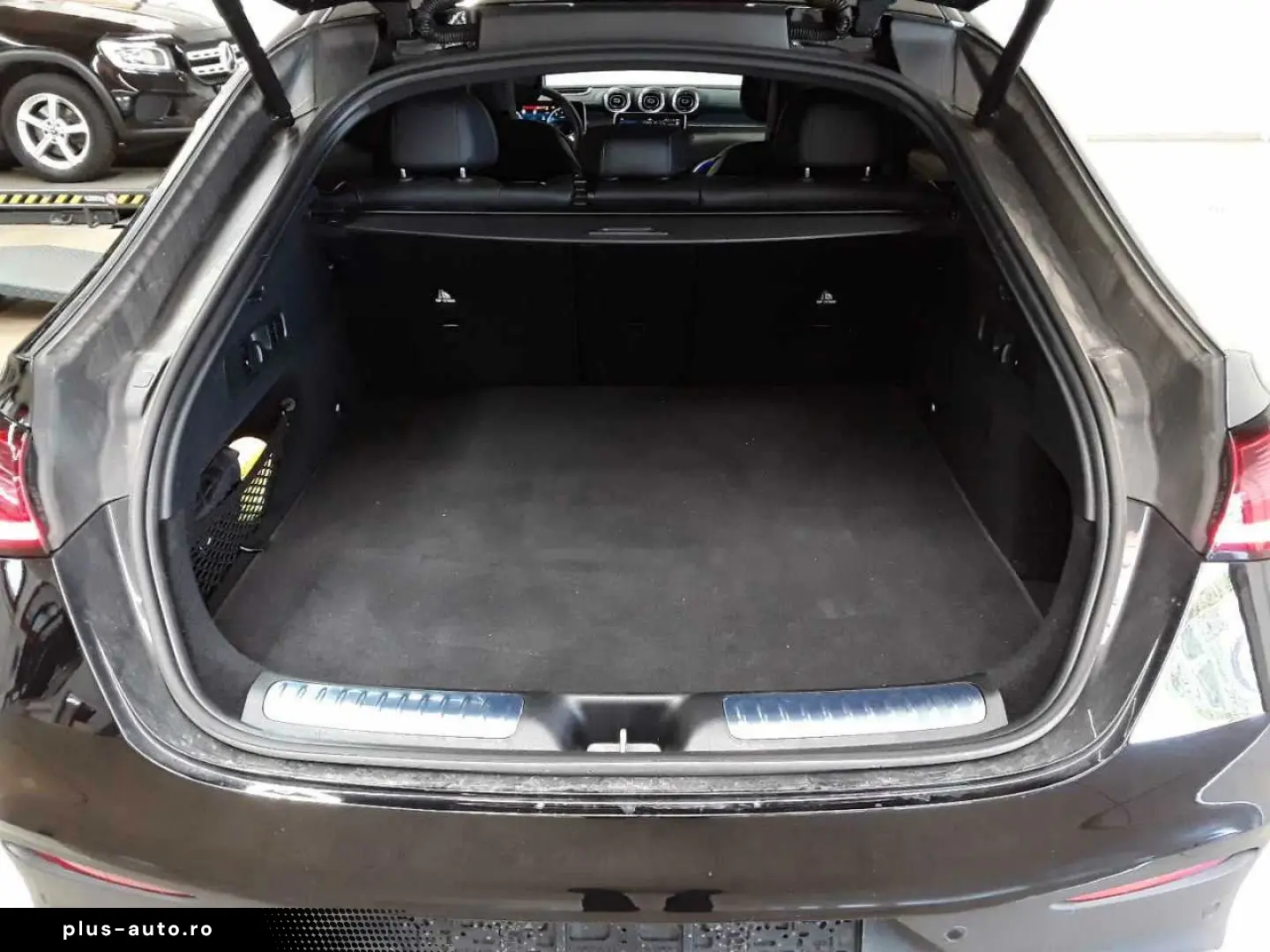 MERCEDES-BENZ GLC 300 4M Coupé AMG PANO HUD BURMESTE&hellip;