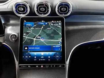 MERCEDES-BENZ GLC 300 4M Coupé AMG PANO HUD BURMESTE…