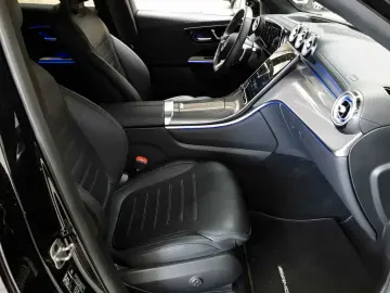 MERCEDES-BENZ GLC 300 4M Coupé AMG PANO HUD BURMESTE…