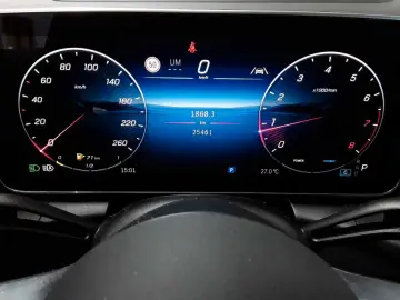 MERCEDES-BENZ GLC 300 4M Coupé AMG PANO HUD BURMESTE…
