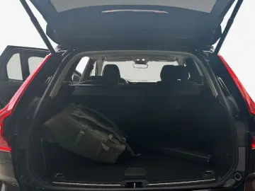 VOLVO XC60 B5 B AWD Plus Dark