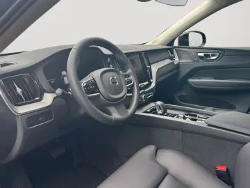 VOLVO XC60 B5 B AWD Plus Dark