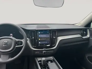 VOLVO XC60 B5 B AWD Plus Dark