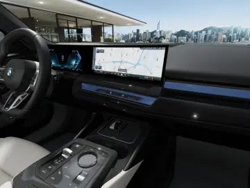 BMW 550e xDr M SPORT Pano 360  H K HUD AdpLED DAPro