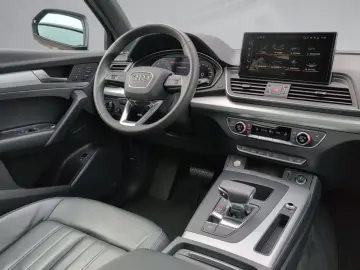 AUDI Q5 TFSI Stronic quattro