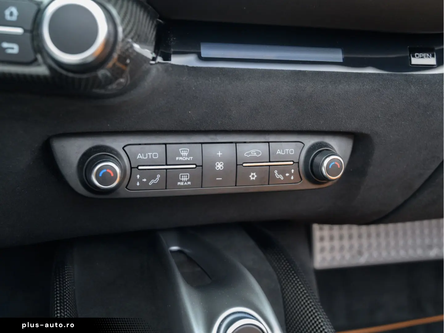 FERRARI 812 GTS ATELIER   LIFT   CARBONE   TVA