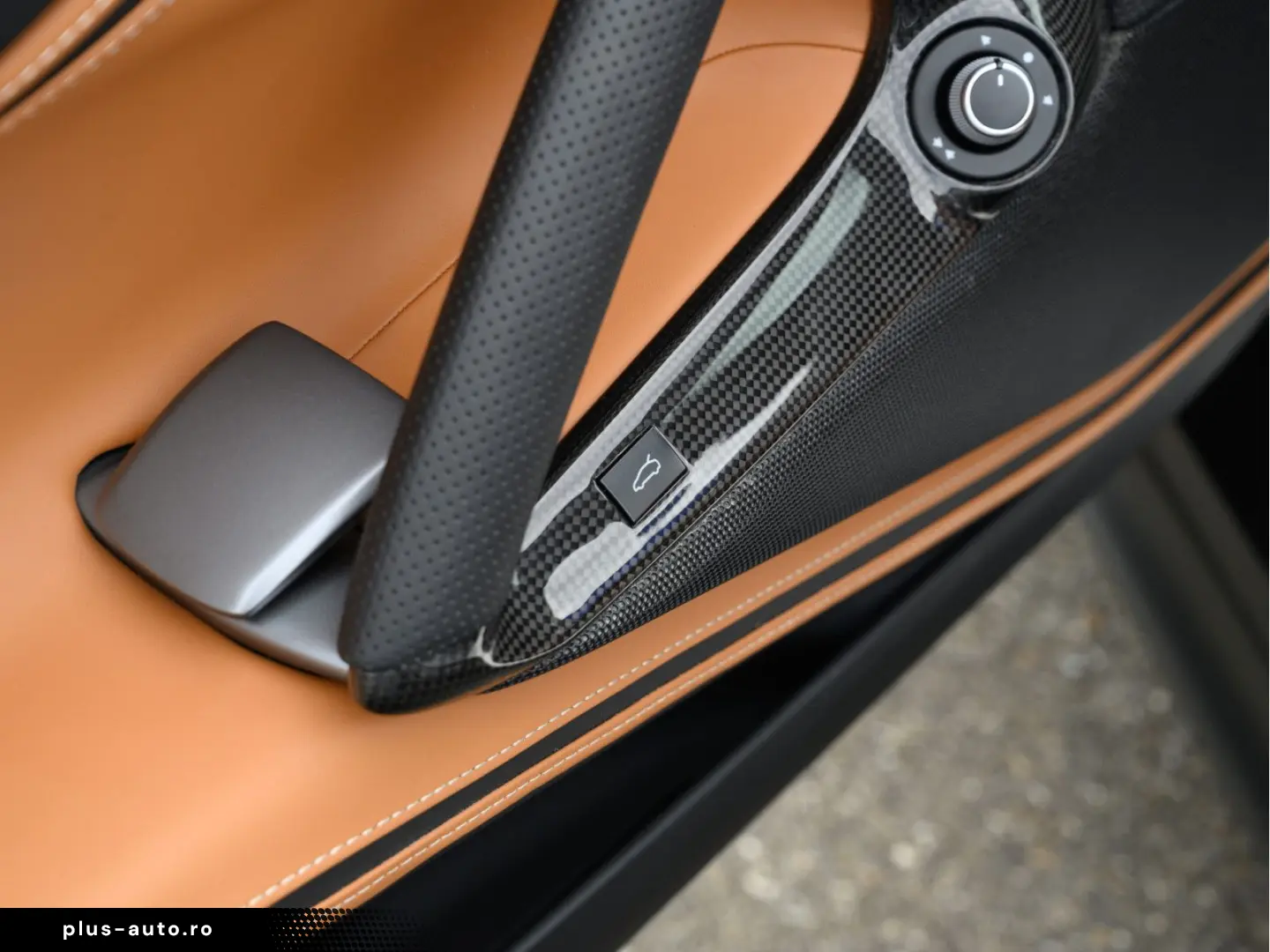 FERRARI 812 GTS ATELIER   LIFT   CARBONE   TVA
