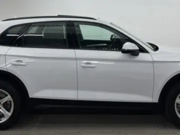 AUDI Q5 40 TFSI quattro