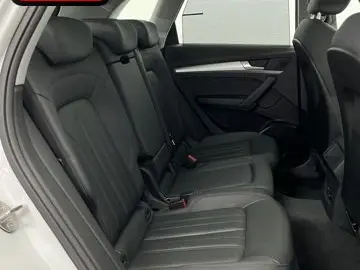AUDI Q5 40 TFSI quattro