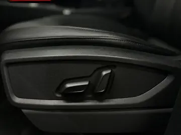 AUDI Q5 40 TFSI quattro