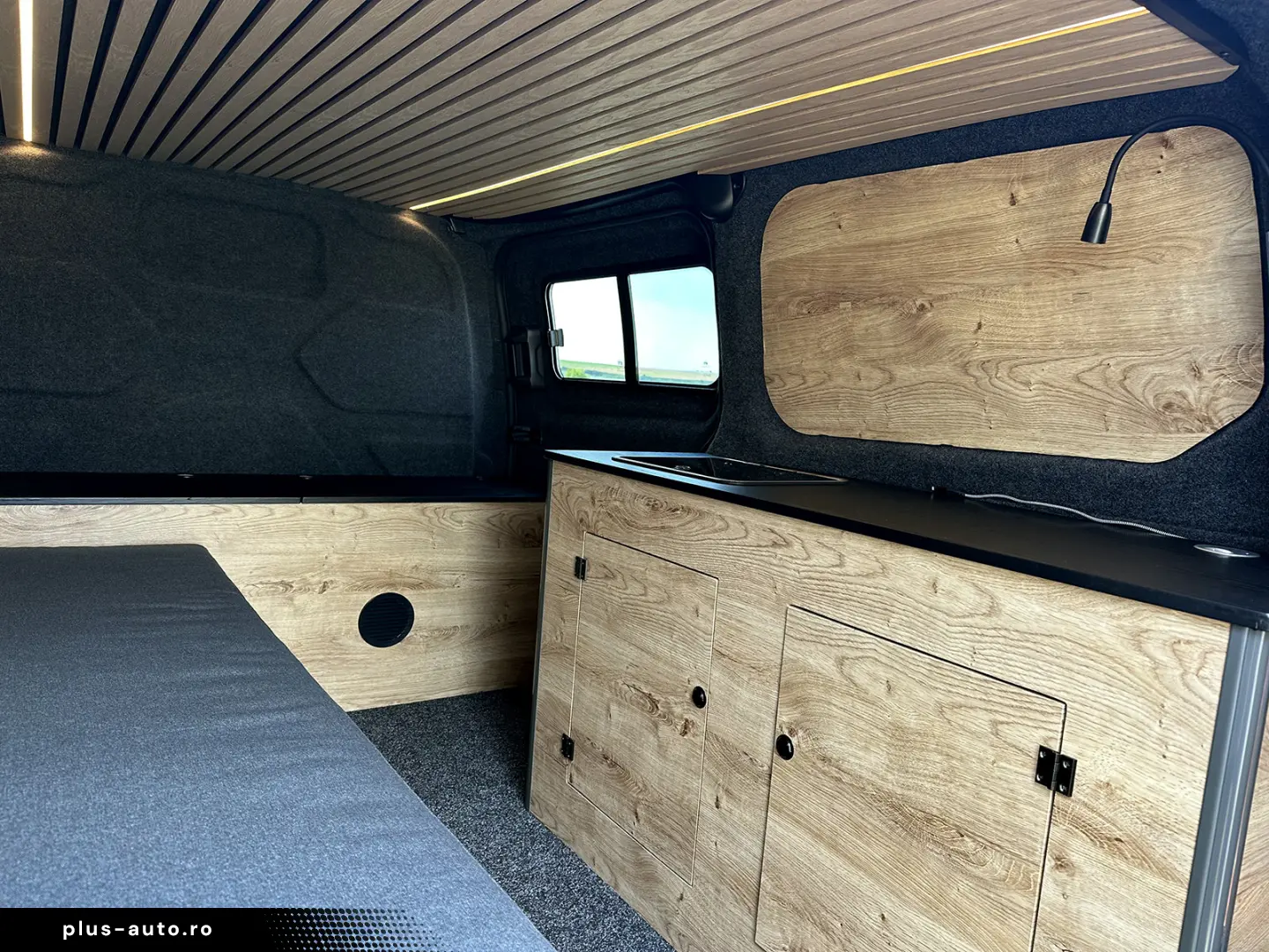 CAMPERVAN - Ford Transit Custom Hybrid Plugin