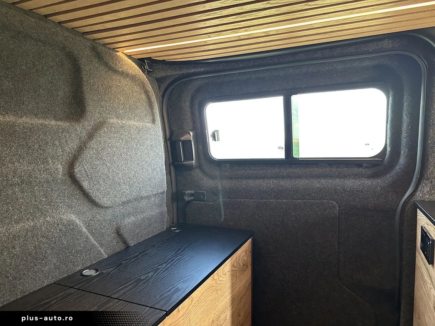 CAMPERVAN - Ford Transit Custom Hybrid Plugin