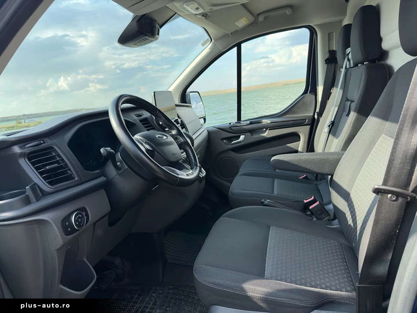 CAMPERVAN - Ford Transit Custom Hybrid Plugin