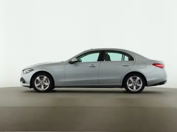 Mercedes-Benz C 300 e Avantgarde AHK Kamera LED