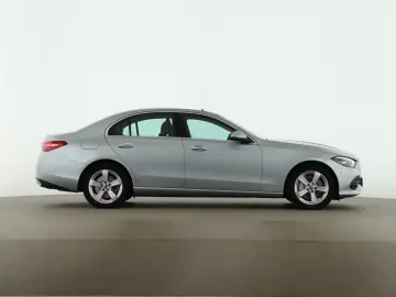 Mercedes-Benz C 300 e Avantgarde AHK Kamera LED