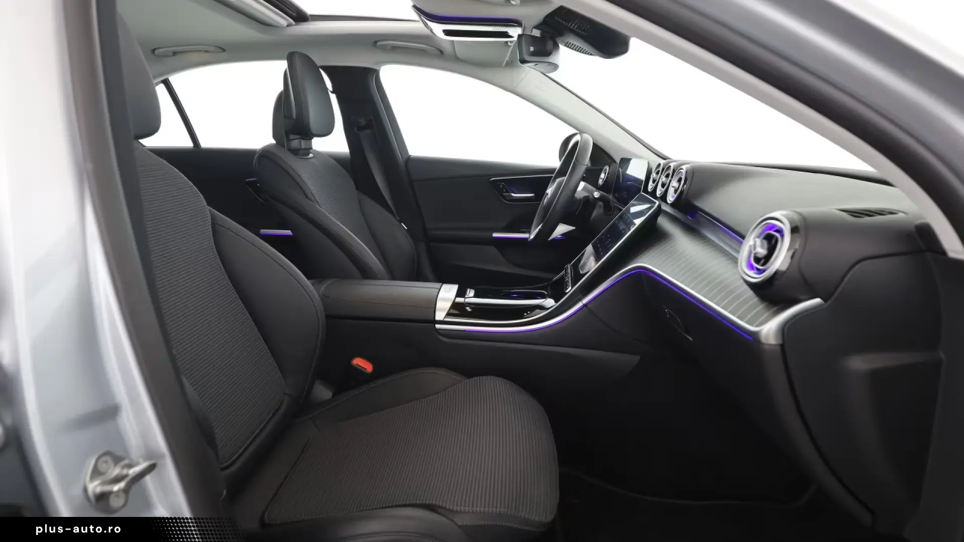 Mercedes-Benz C 300 e Avantgarde AHK Kamera LED