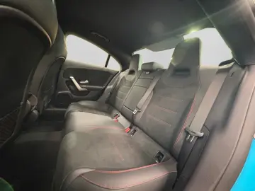 Mercedes-Benz CLA 200 d Coupé AMG MBEAM KAM KEYL AMBIENTE